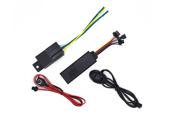 ปุ่ม SOS GSM GPRS SMS รถ GPS Tracker การตรวจจับ ACC Stop Engine การฟังด้วยเสียง